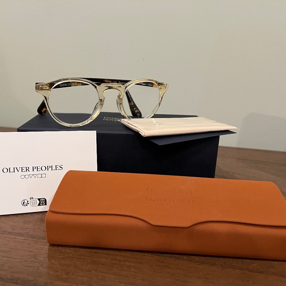 Oliver Peoples Gregory Peck OV 5186 1005 Buff glasses frames